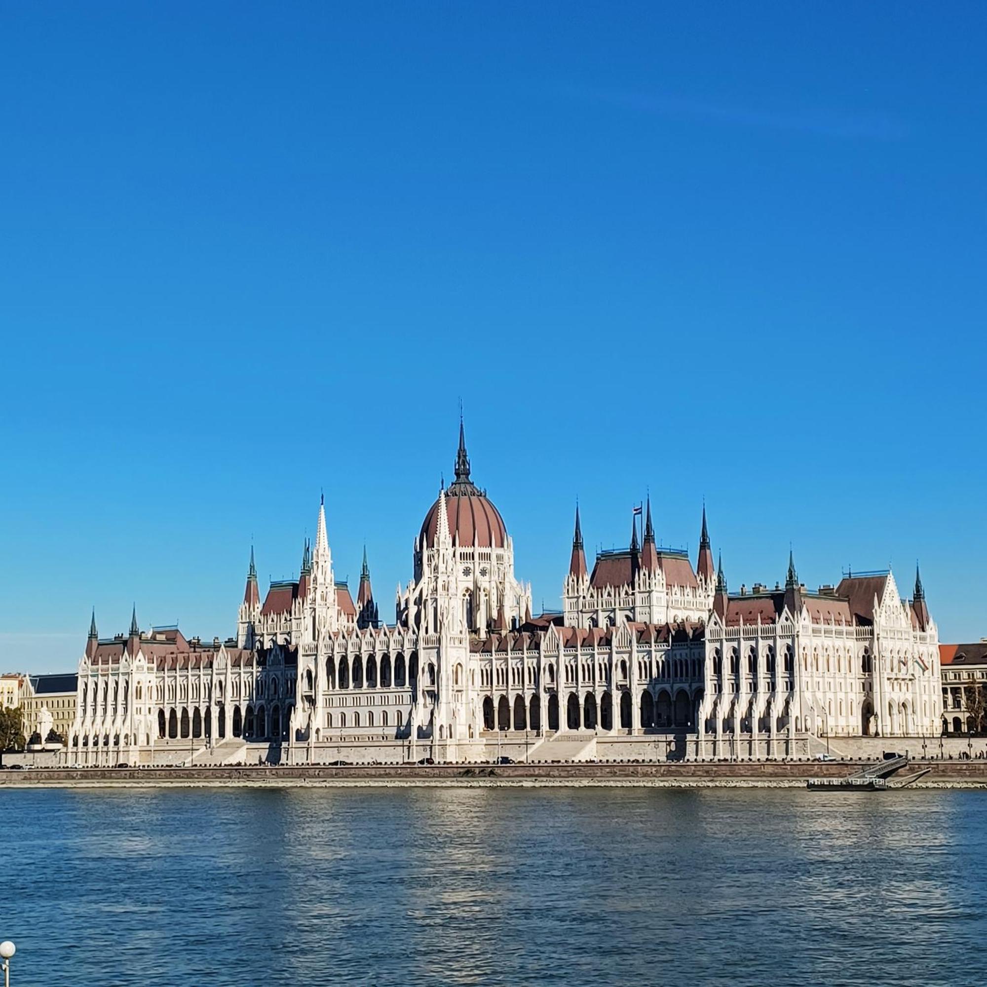 Palace2 * Budapesta